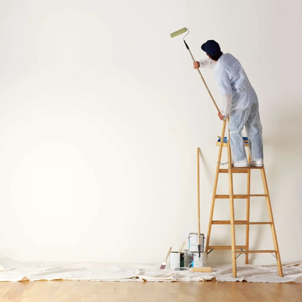 A professional of IK Painting Services Painted a House Wall in Dubai