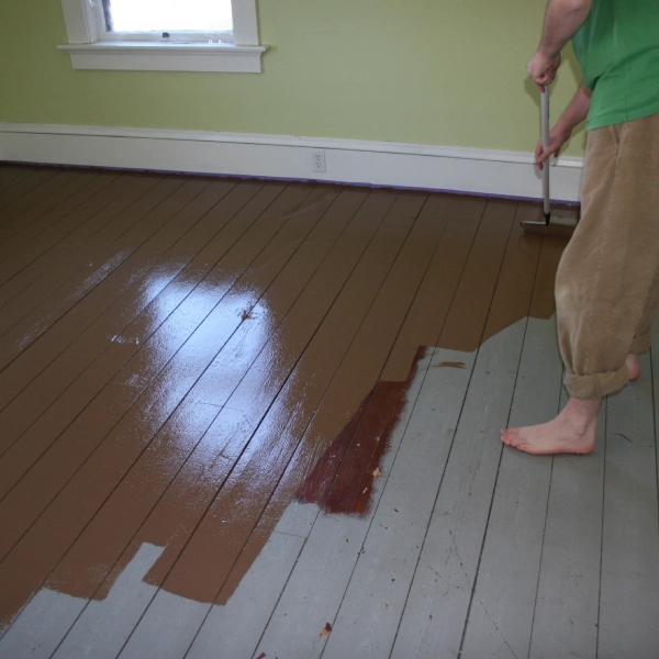 Floor Paint For Woods in Dubai
